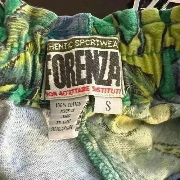 Vintage High Waisted Hawaiian Shorts - Picture 4 of 4